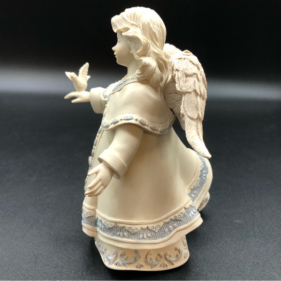 Pam. Sarah’s Angels 30875 Angel with dove “Message of Love” - Picture 5 of 5